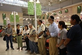 Rabbis Take Action for Fair Food